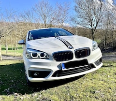 Bild des Angebotes BMW 220 220i Active Tourer Aut. Sport Line