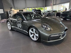 Bild des Angebotes Porsche 911 992 Turbo 50 Jahre/Leichtbaudach Carbon/BURMESTER