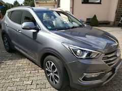 Bild des Angebotes Hyundai SANTA FE blue 2.2 CRDI 2WD Automatik Family+