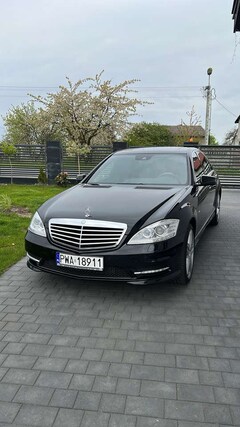 Bild des Angebotes Mercedes-Benz S 350 BlueTEC DPF 4Matic 7G-TRONIC