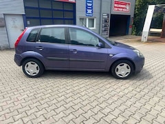 Bild des Angebotes Ford Fiesta Ghia Klima 2 Hand Tüv 12/2026