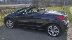Bild des Angebotes Peugeot 207 207 CC 120 VTi Roland Garros