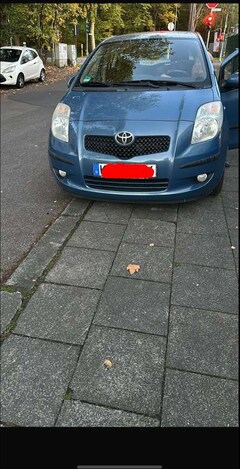 Bild des Angebotes Toyota Yaris 1.3 VVT-i Luna