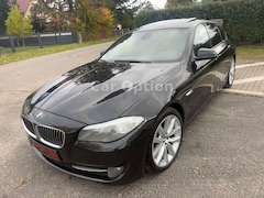 Bild des Angebotes BMW 530 d xDrive Limousine/Glasdach/19Zoll Head Up