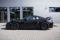 Bild des Angebotes Porsche Cayman 718 GT4 RS Clubsportp.-90 Ltr.Tank- SportChrono