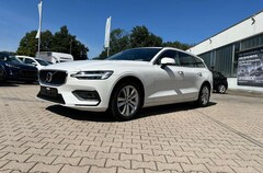 Bild des Angebotes Volvo V60 Kombi B4 Momentum Pro *LED Navi ACC Leder*