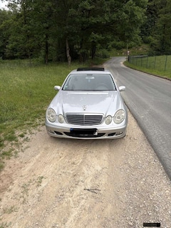 Bild des Angebotes Mercedes-Benz E 220 CDI Automatik Classic
