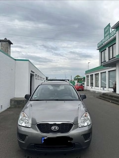 Kia Carens 1.6 CRDi Vision