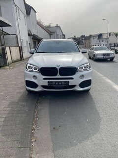 Bild des Angebotes BMW X5 xDrive40d M Paket Sport-Aut.