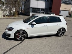 Bild des Angebotes VW Golf GTI Golf VII 5-Türer Performance