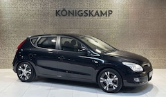 Bild des Angebotes Hyundai i30 Comfort 16 CRDi * 1. HAND * SERVICE NEU *
