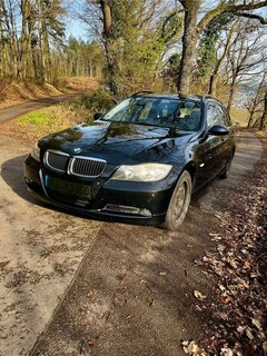 Bild des Angebotes BMW 320 320d DPF Touring