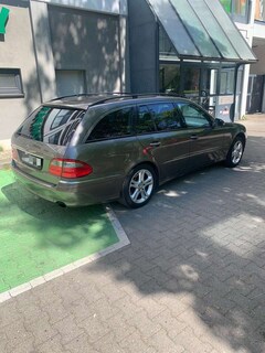 Bild des Angebotes Mercedes-Benz E 320 E 320 T CDI 7G-TRONIC Avantgarde DPF