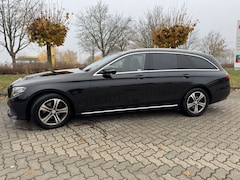 Bild des Angebotes Mercedes-Benz 220