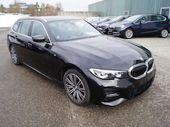 Bild des Angebotes BMW 330 330i Aut. Touring M Sport * AHK * Navi * LED *