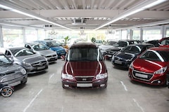 Bild des Angebotes Hyundai Trajet 2.0 GLS Team 06 *7-Sitzer*