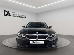 Bild des Angebotes BMW 318 i Sport Line Touring*ACC*LIVE COCKPIT*KAMERA