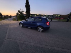 Bild des Angebotes BMW 118 Bmw 118i 1er Sitzheizung Tempomat Erstwagen