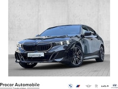 Bild des Angebotes BMW 520 i M Sport Pro AdapLED DA+ PA Prof AHK Pano HK