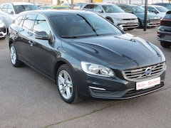 Bild des Angebotes Volvo V60 2.4 D6 AWD *Automatik*AHK*NAVI*Soundsystem*