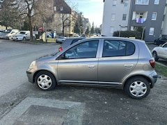Bild des Angebotes Toyota Yaris 1.0i Linea Terra GPS