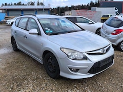 Bild des Angebotes Hyundai i30 Classic LPG 8x Bereift