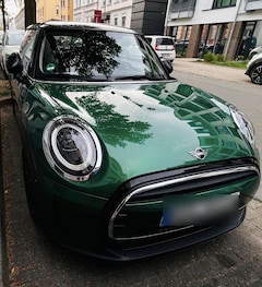 Bild des Angebotes MINI Cooper Automatik auf Stahlfelgen, Allwetter+Sommerreifen