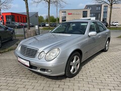 Bild des Angebotes Mercedes-Benz E 320 CDI Lim. Aut. Temp Schiebedach SHZ AHK NAV