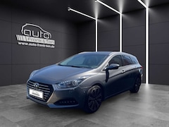 Bild des Angebotes Hyundai i40 cw blue Premium/2.Hand/Xenon/Infinity/Shz
