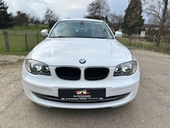 Bild des Angebotes BMW 116 i*Kette NEU*SHZ*Temp*Allwetter*PDC