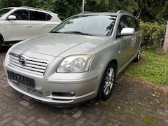 Bild des Angebotes Toyota Avensis Kombi 2.0 D-4D Travel