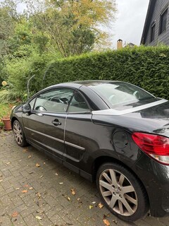 Bild des Angebotes Peugeot 207 CC 120 VTi Filou
