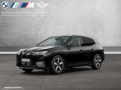 Bild des Angebotes BMW iX xDrive45 HK HiFi DAB LED Komfortzg. Shz