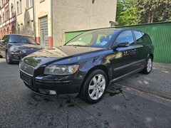 Bild des Angebotes Volvo V50 1.6 D Kinetic