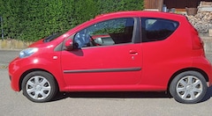 Bild des Angebotes Peugeot 107 107  3-Türer 70 Petit Filou