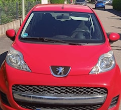Bild des Angebotes Peugeot 107 107  3-Türer 70 Petit Filou