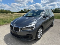 Bild des Angebotes BMW 218 i Advantage*Aut.*Navi*LED*Kamera*DAB*1. Hand*