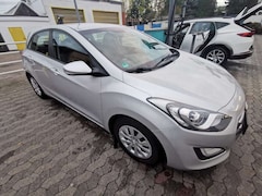 Bild des Angebotes Hyundai i30 1.6 CRDI Intro Edition