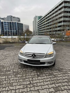 Bild des Angebotes Mercedes-Benz C 300 Mercedes C 300 4MATIC|Avantgarde|Panorama|HK|TÜV