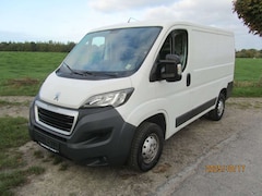 Bild des Angebotes Peugeot Boxer Kasten 330 L1H1 Pro BlueHDi 130 2018 Klima