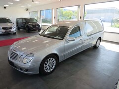Bild des Angebotes Mercedes-Benz E 220 CDI Bestattungswagen / Leichenwagen