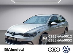 Bild des Angebotes VW Golf VIII Variant 1.5 eTSI Life DSG ACC LED