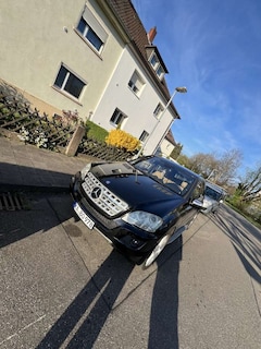 Bild des Angebotes Mercedes-Benz ML 320 CDI 4Matic 7G-TRONIC DPF