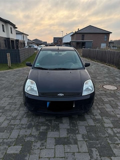 Bild des Angebotes Ford Fiesta unfallfrei – gepflegt – aus Familien