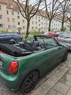 Bild des Angebotes MINI Cooper Cabrio Aut. Resolute Edition