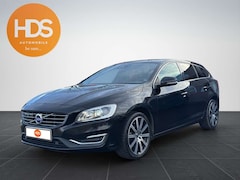 Bild des Angebotes Volvo V60 Kombi Summum*LEDER*Bi-XENON*KAMERA*MFL