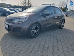 Bild des Angebotes Kia Rio 1.2 GARANTIE KLIMAANLAGE TÜV NEU ALUFELGEN