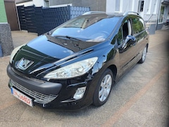 Bild des Angebotes Peugeot 308 155 THP Premium.SW Family*1.Hand*PANORAMA*