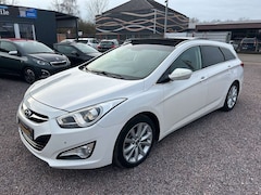 Bild des Angebotes Hyundai i40 CW Premium *Navi*Xenon*Kamera*Panorama*