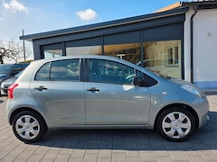 Bild des Angebotes Toyota Yaris Cool 1.3b